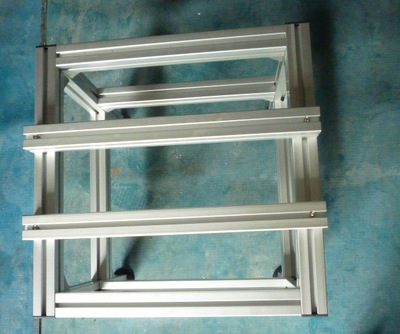 鋁及鋁合金設(shè)備支架與5050工業(yè)鋁型材車(chē)間工作臺(tái) 上海悅昕鋁制品業(yè)務(wù)部的專(zhuān)業(yè)制造